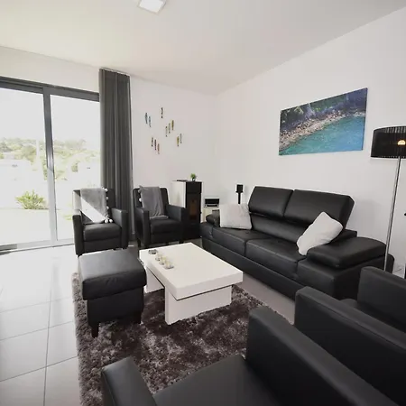 ヴィラ Family With Terrace And Pool *